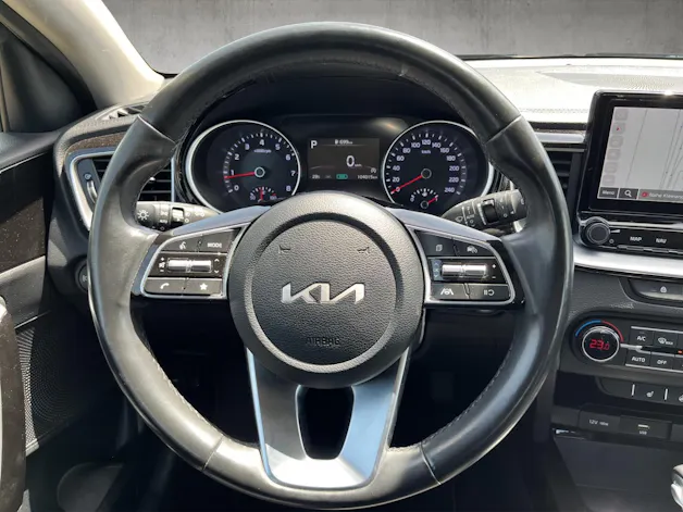 Kia Ceed 1.5 T-GDi MHEV Power