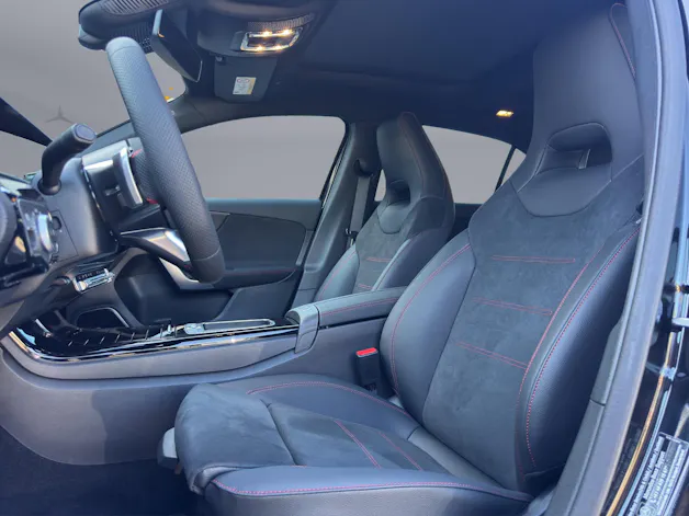 Mercedes-Benz A 250 AMG Line 4m