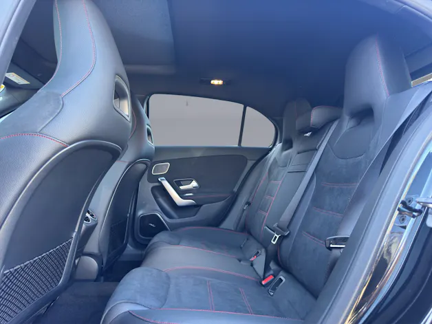 Mercedes-Benz A 250 AMG Line 4m
