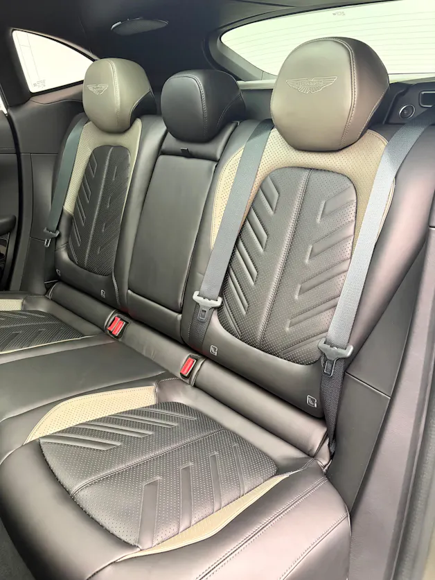 ASTON MARTIN DBX S 4.0 V8 Bi-Turbo