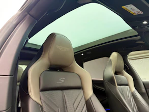 https://vehicle.imgix.net/4331648/19155920-9224-4e50-b6ce-e152df0003e2.jpeg