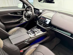 ASTON MARTIN DBX S 4.0 V8 Bi-Turbo