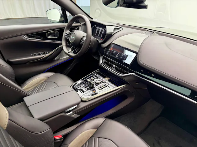 ASTON MARTIN DBX S 4.0 V8 Bi-Turbo