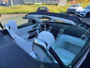 Mercedes-Benz SL 680 Monogram Series Maybach