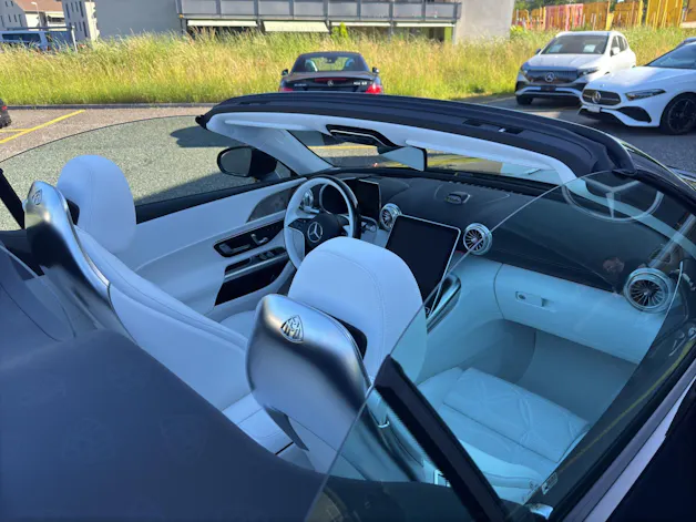 Mercedes-Benz SL 680 Monogram Series Maybach