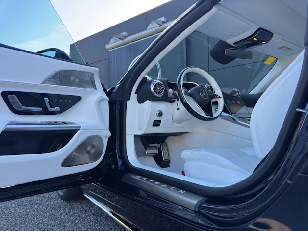 Mercedes-Benz SL 680 Monogram Series Maybach