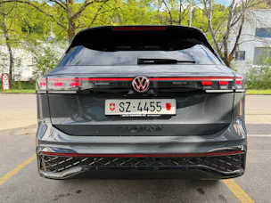 VW Tiguan 2.0 TSI DSG R-Line 4Motion