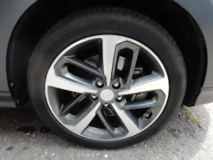 Hyundai Kona 1.6 T-GDi Launch Plus 4WD DCT