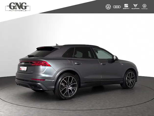 Audi Q8 55 TFSI quattro tiptronic