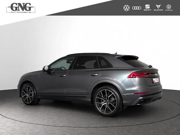 Audi Q8 55 TFSI quattro tiptronic