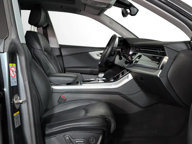 Audi Q8 55 TFSI quattro tiptronic