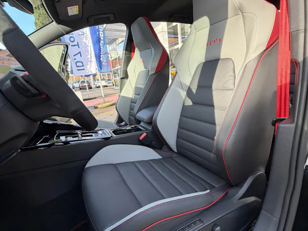 VW Golf 2.0 TSI GTI Edition 50 DSG