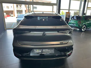 Renault Rafale 1.2 E-Tech Hybrid 200 Esprit Alpine