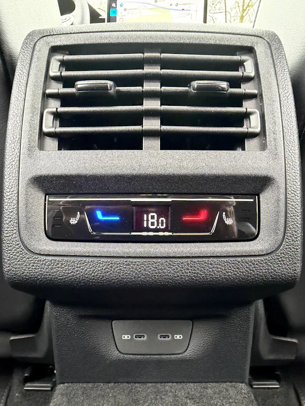 VW Golf 2.0 TSI R-Line DSG 4 Motion