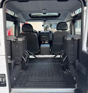 Land Rover Defender 90 2.2 TD4 Station Wagon Legend