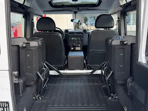 Land Rover Defender 90 2.2 TD4 Station Wagon Legend