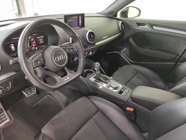 Audi S3 Sportback 2.0 TFSI quattro S-Tronic