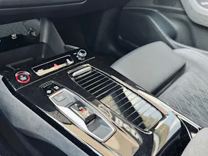 Audi SQ6 e-tron quattro