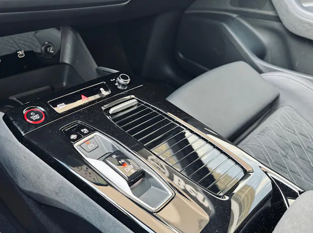 Audi SQ6 e-tron quattro