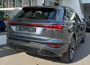 Audi SQ6 e-tron quattro