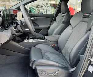 Audi SQ6 e-tron quattro