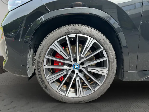 BMW iX1 xDrive 30 M Sport Pro