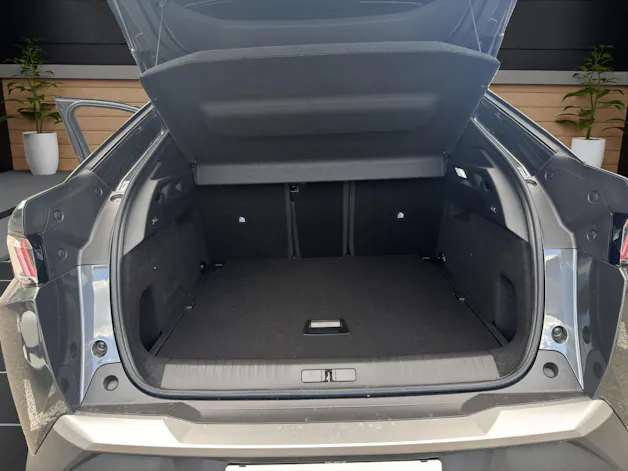 PEUGEOT 3008 NEW 73kWh AWD Allure P
