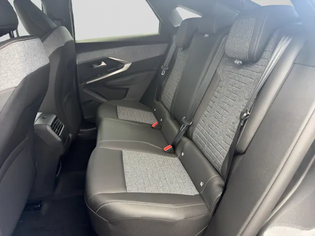 PEUGEOT 3008 NEW 73kWh AWD Allure P