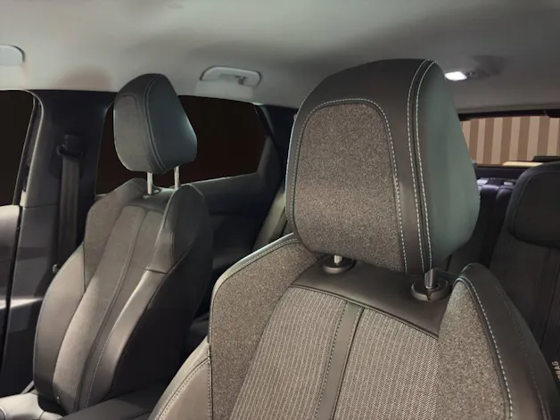 Peugeot 3008 1.2 PureTech Allure Pack EAT8