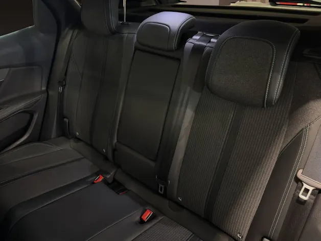 Peugeot 3008 1.2 PureTech Allure Pack EAT8