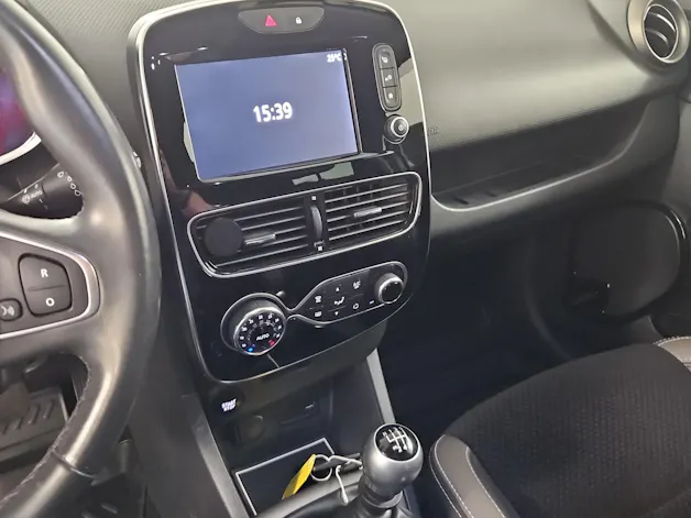 Renault Clio 1.2 16V T Swiss Edition