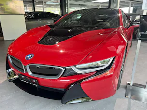 BMW i8 Coupé Protonic Red Edition