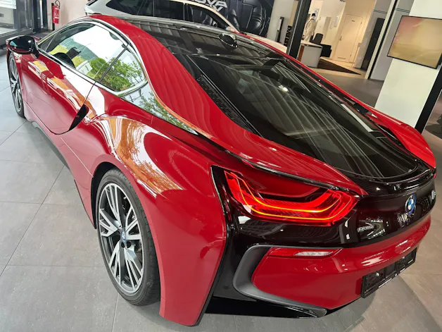 BMW i8 Coupé Protonic Red Edition