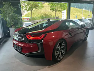 BMW i8 Coupé Protonic Red Edition
