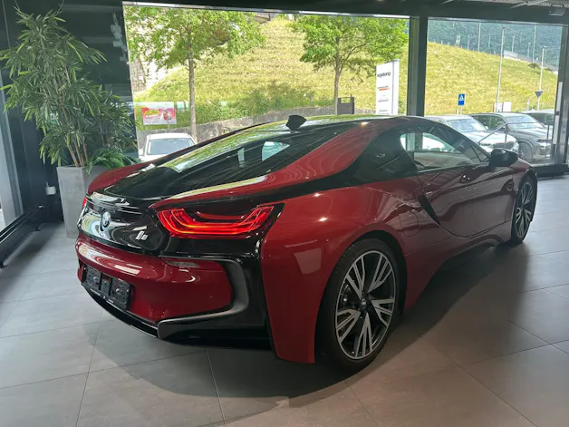 BMW i8 Coupé Protonic Red Edition