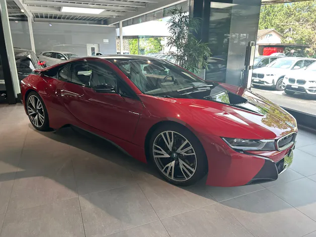 BMW i8 Coupé Protonic Red Edition