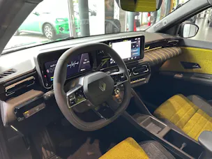 Renault R5 E-Tech Comfort Range 52 kWh Iconic Five