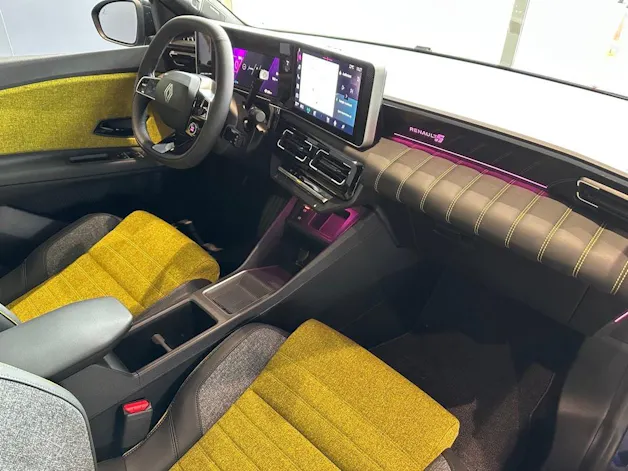 Renault R5 E-Tech Comfort Range 52 kWh Iconic Five