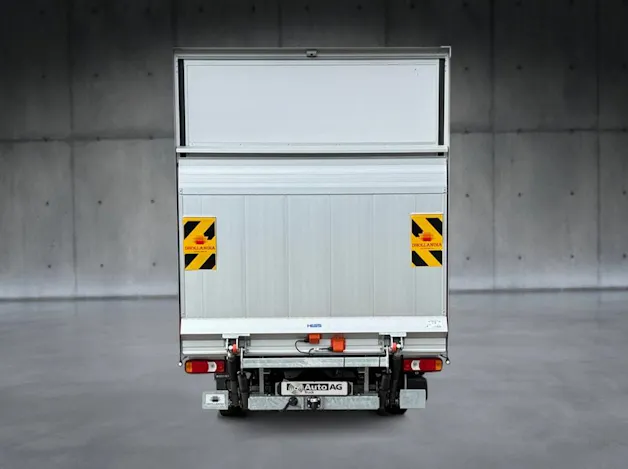 Iveco MY24 35S18HA8 RS 3750 mit Koffer/Hebebühne-Aufbau