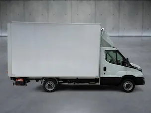 Iveco MY24 35S18HA8 RS 3750 mit Koffer/Hebebühne-Aufbau