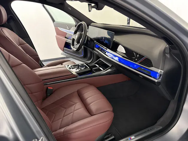 BMW 740d xDrive 48V M Sport