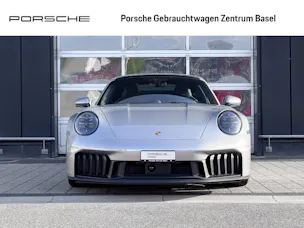Porsche 911 Carrera 4 GTS