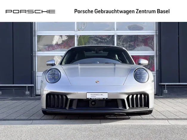 Porsche 911 Carrera 4 GTS