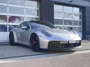 Porsche 911 Carrera 4 GTS