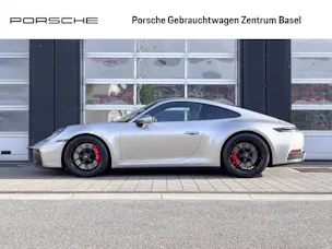 Porsche 911 Carrera 4 GTS