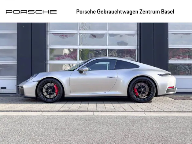Porsche 911 Carrera 4 GTS