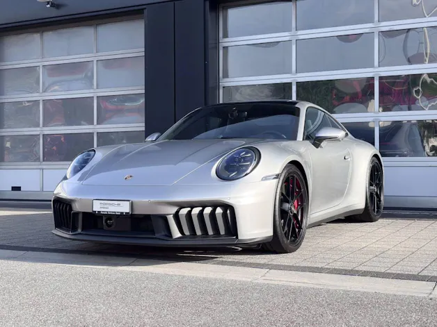 Porsche 911 Carrera 4 GTS