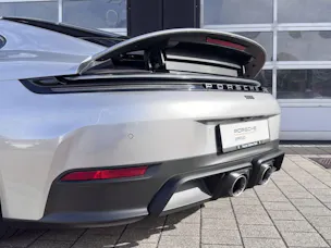 Porsche 911 Carrera 4 GTS