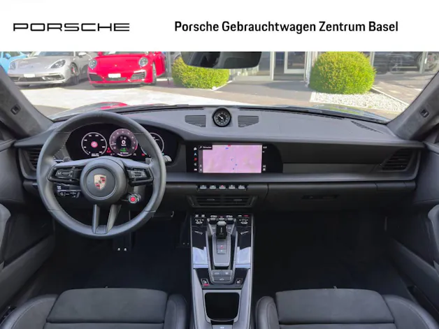 Porsche 911 Carrera 4 GTS