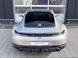 Porsche 911 Carrera 4 GTS